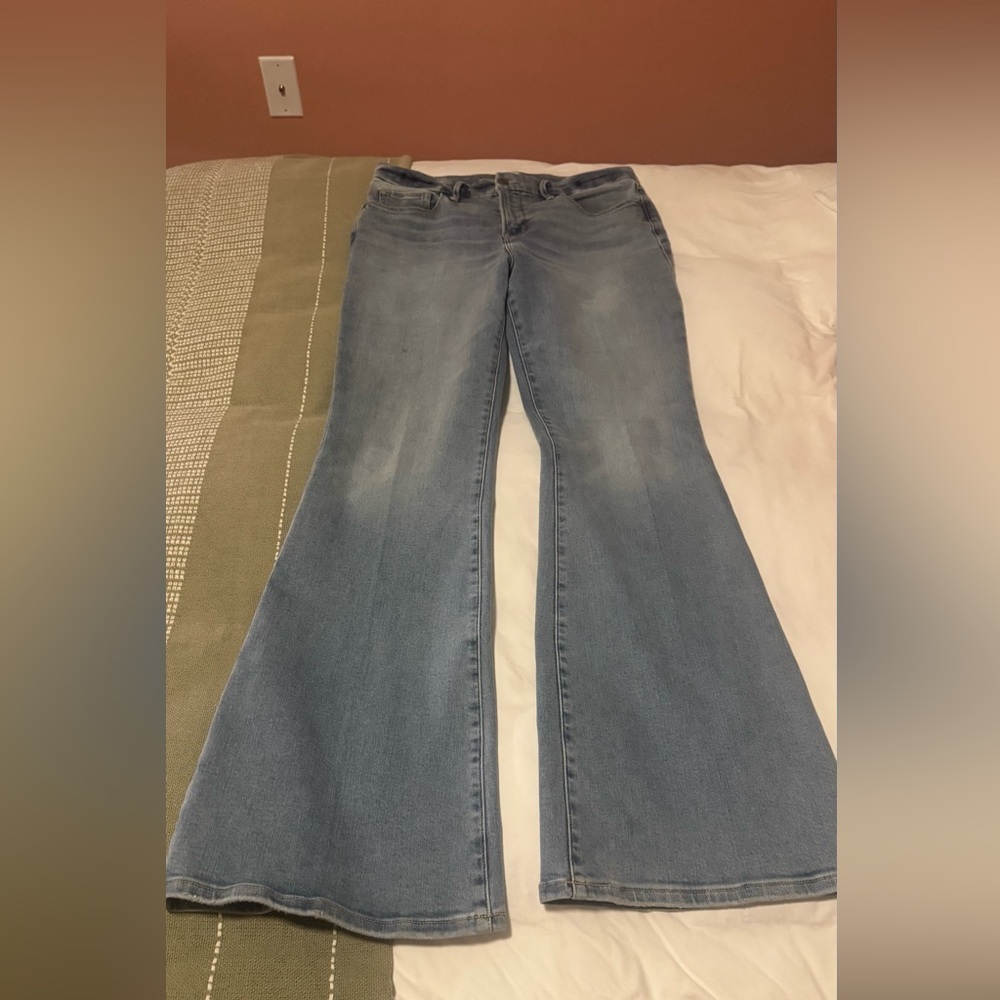 Good American Light Blue Jeans